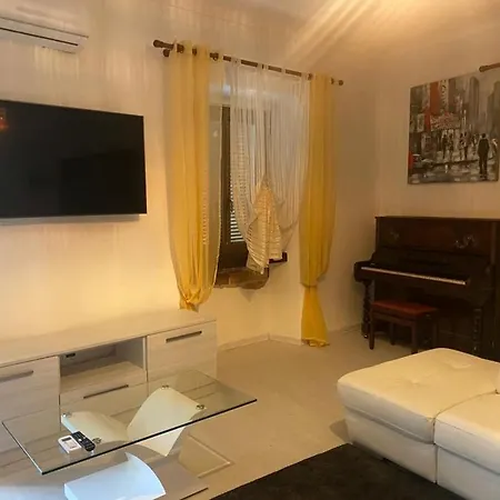 Apartment White Appartament Bagnolo Piemonte